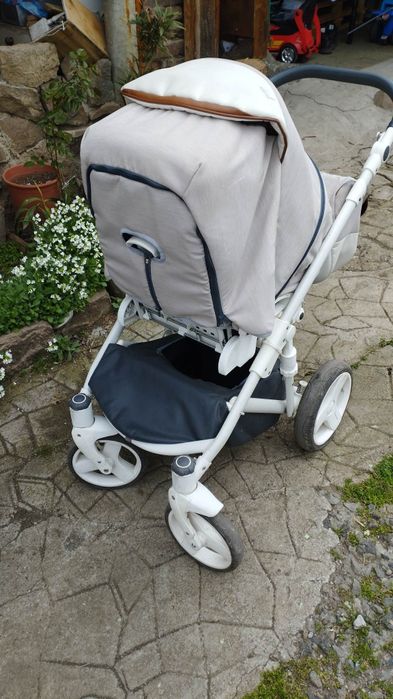 Бебешка количка 2 в 1