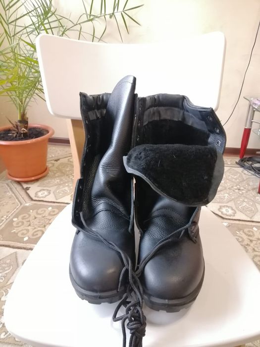 Берцы  продам...