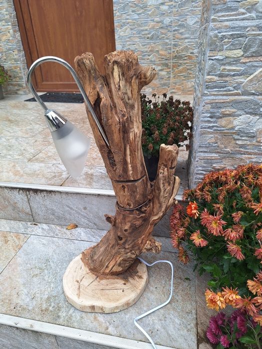 Vând veioză  lemn masiv