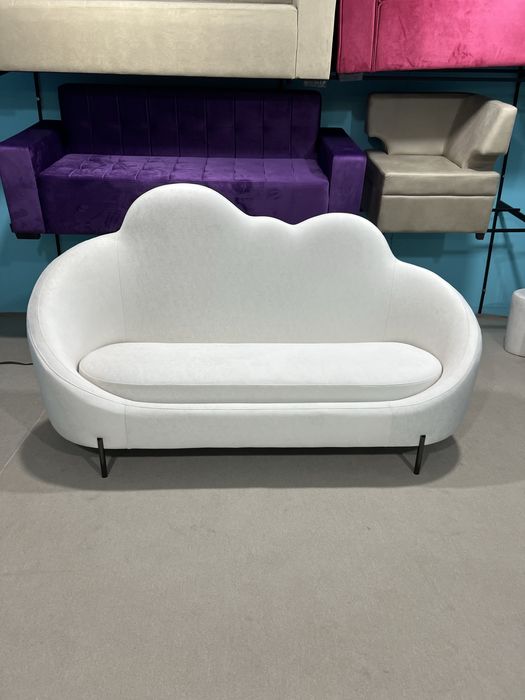 Диван для дома фото студии магазина салона красоты