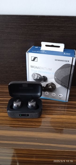 Sennheiser Momentum 4