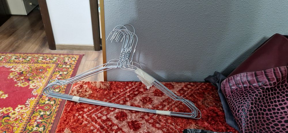 Продам вещалки для блузок,платье,рубашек.