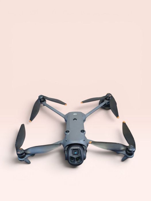 DJI Mavic 4 Pro Set Bogat cu multe accesorii DJI (Used)