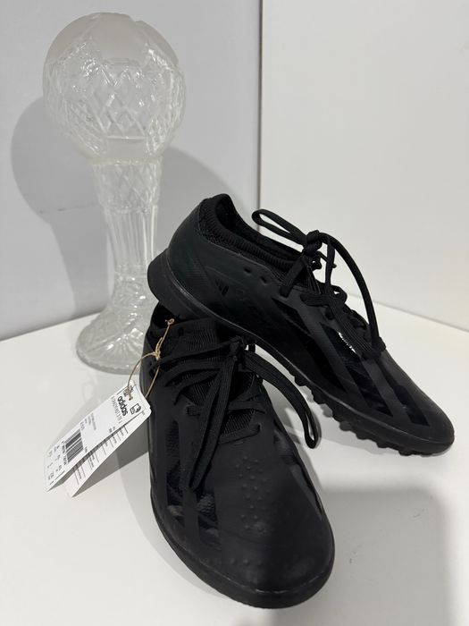 Кроссовки для футбола