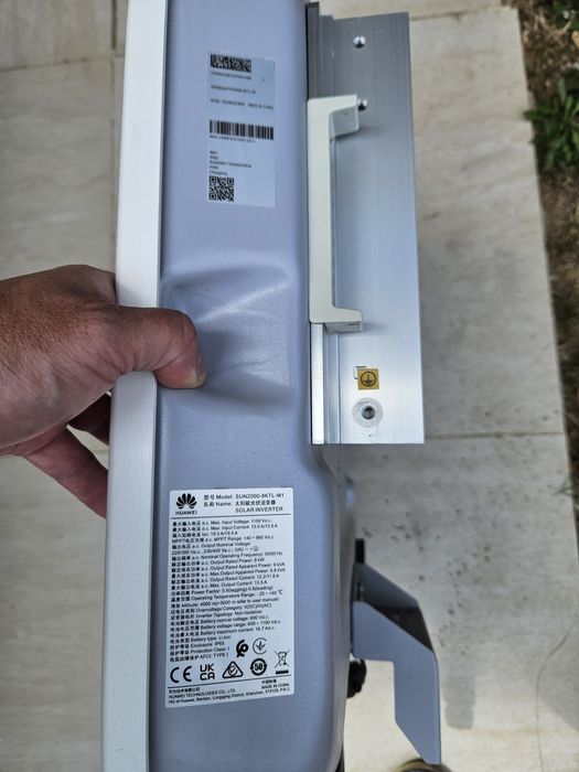 Invertor trifazic hybrid Huawei sun2000 8KTL-M1