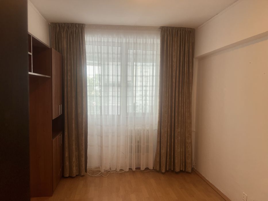 Apartament 3 camere  decomandat Pantelimon