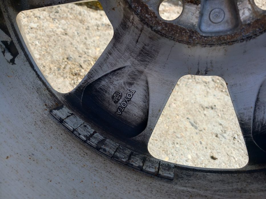 Оригинални джанти  за Тойота