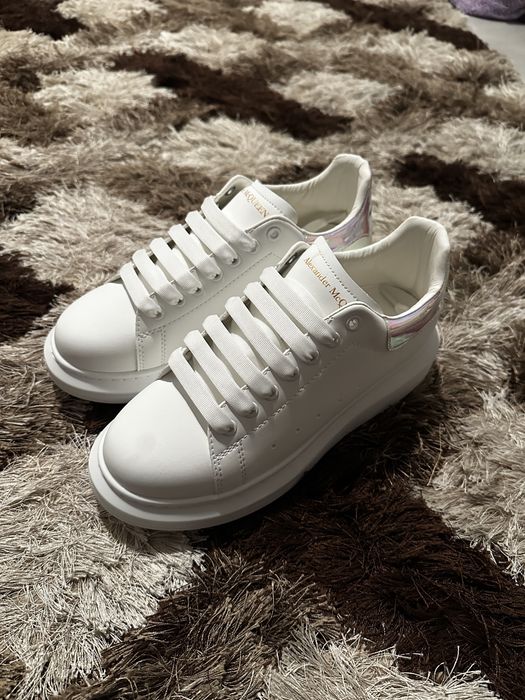 Adidasi Alexander McQueen, Noi