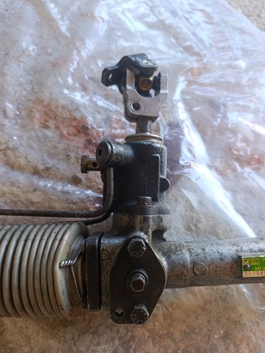 Рулевои реика ауди 100 с 4