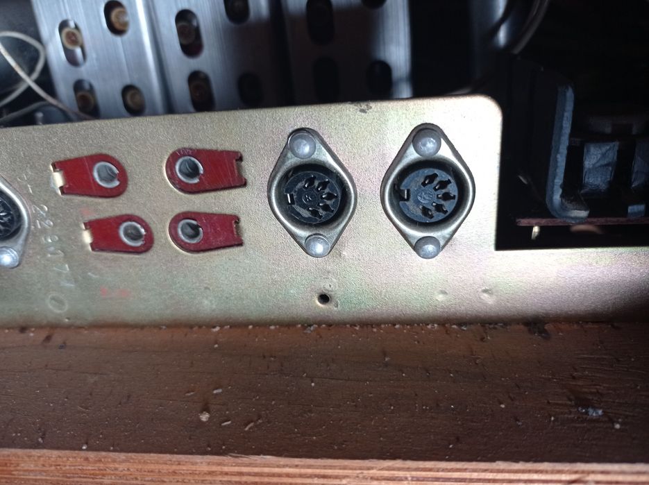 Продам проигрыватель