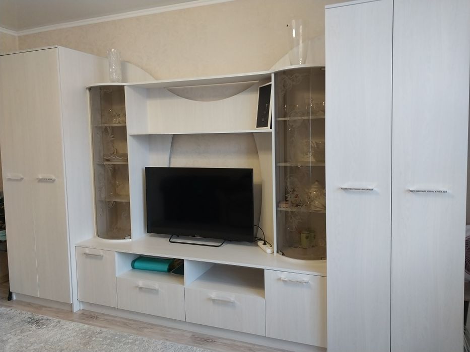 Продаётся Горка-стенка  в гостиную