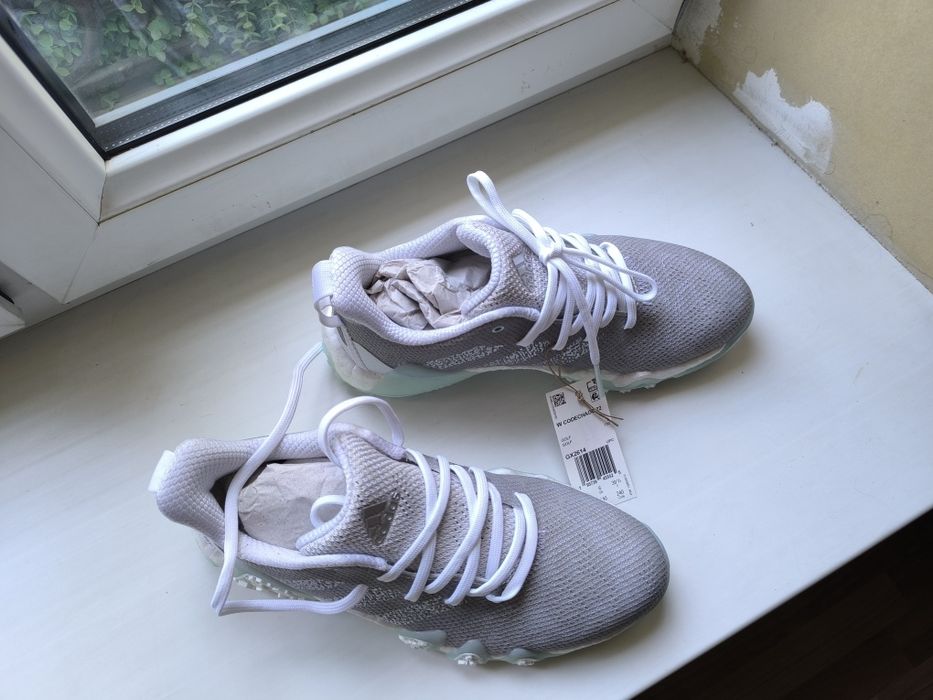 Женские кроссовки Adidas, оригинал. Куплены и привезены из Америки(39)