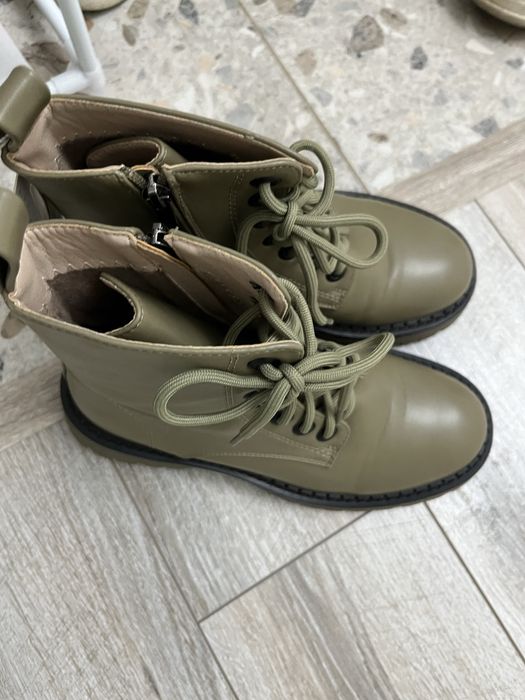 продам осенюю обувь