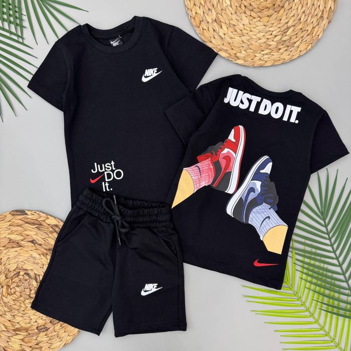 Комплект для мальчиков и девочек Nike, футболка и шорты