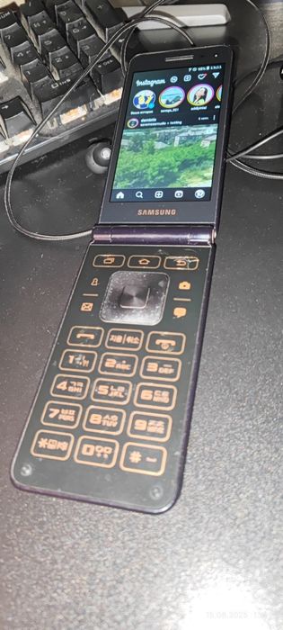 Galaxy folder 2. sm-g160n