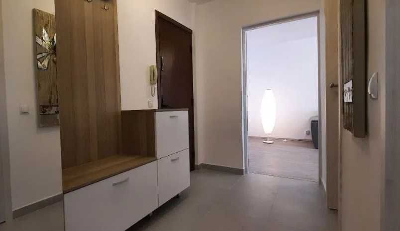 Дава се под наем Двустаен апартамент в Пловдив, Младежки Хълм - 58 кв.м за 316.2 € - Снимка #1