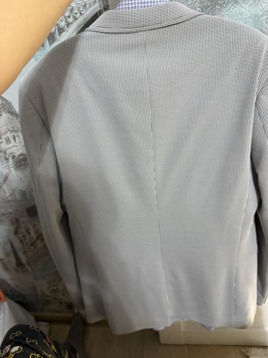 Пиджак МУЖСКОЙ срочно продаю