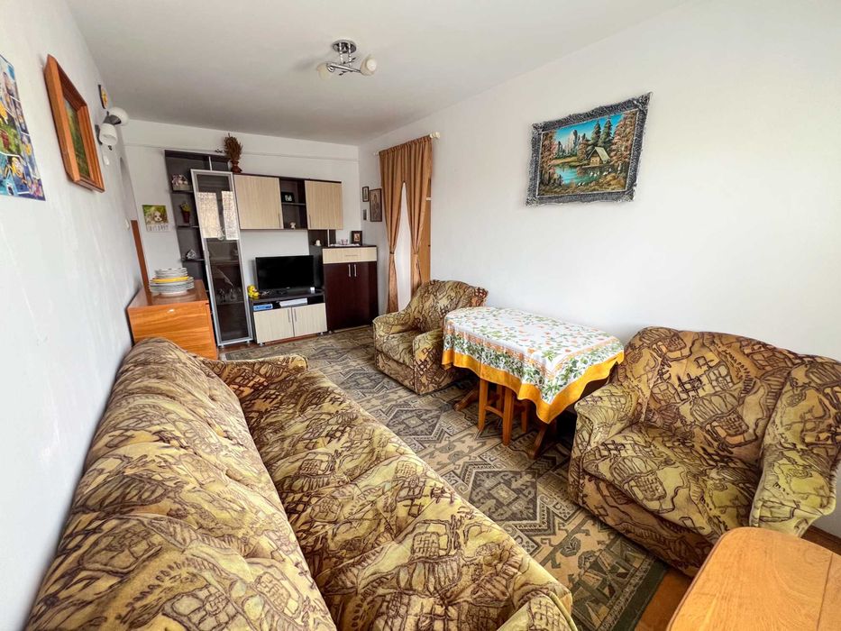 Apartament 3 camere, semidecomandat| Mobilat & utilat | PF|