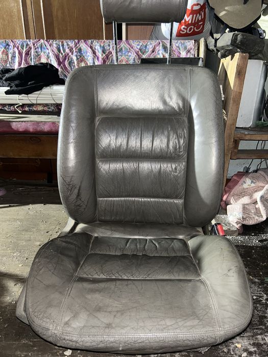 Сиденья от ауди.