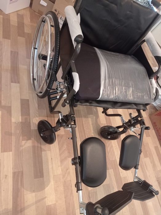 Инвалидное кресло