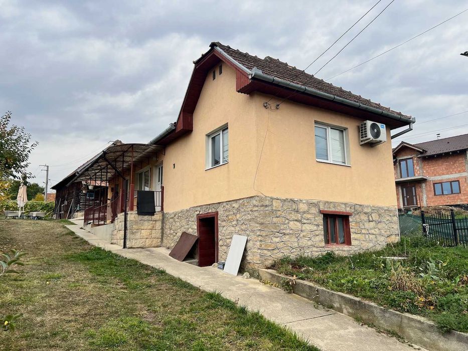 Casă cu gradina - 2.142 mp – Sălicea, jud. Cluj