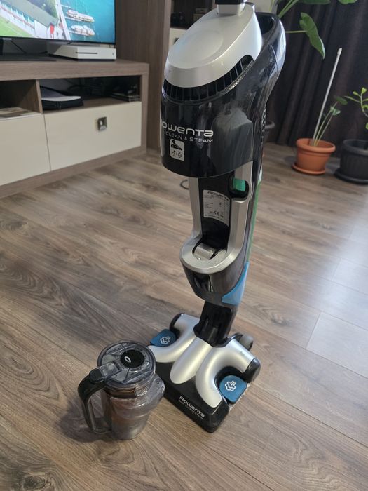 Aspirator cu spalare cu abur Rowenta