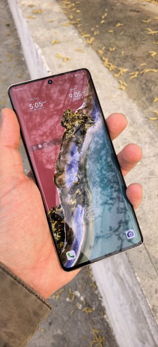 Lg Velvet 2 Pro 8/128 gb sotiladi