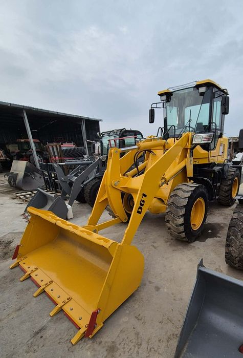 Тежкотоварен челен товарач