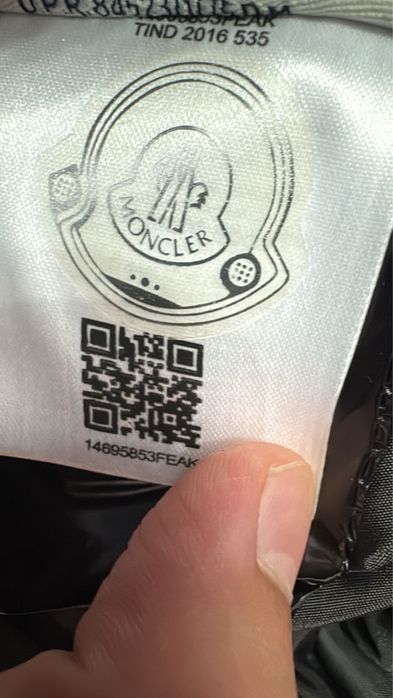 куртка Moncler оригинал новая