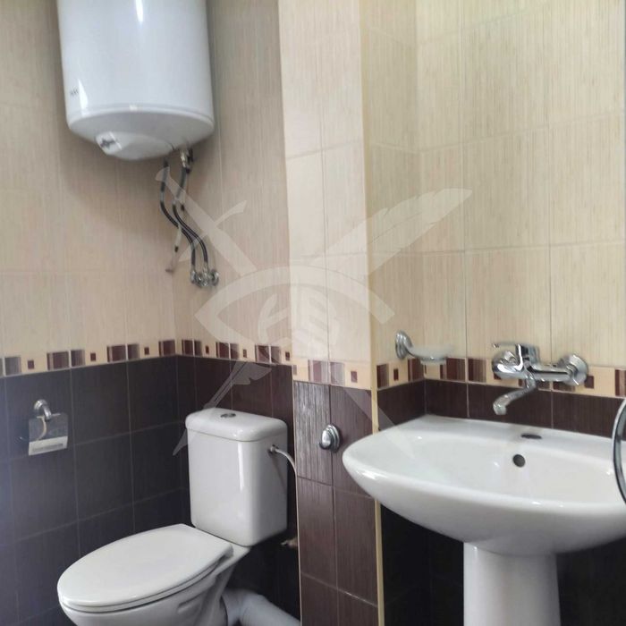 Продава се Къща в с. Царичино, Област Добрич - 270 кв.м за 626 €/кв.м - Снимка #16