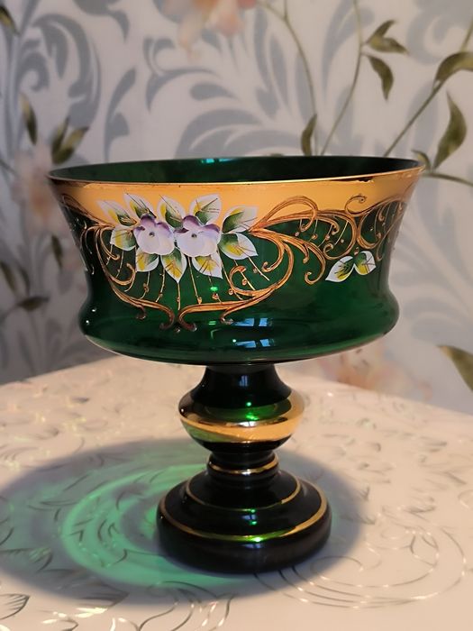 Ваза(Богемия),конфетницы.,тарелки,