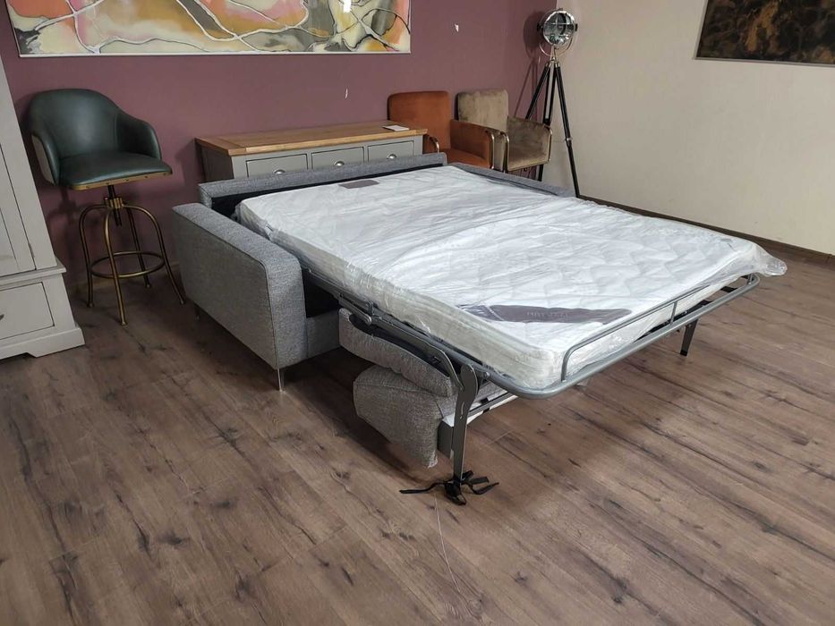 Сив диван от плат двойка Natuzzi с функция сън