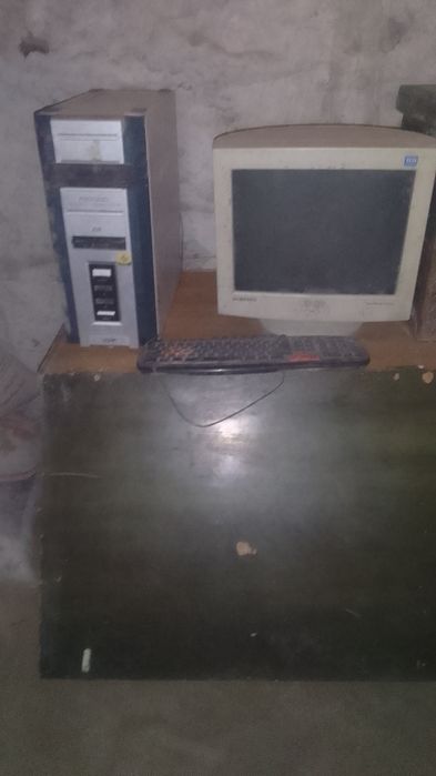 Kompyuter sotiladi sistema blokida kabellarini turi ulash kerak