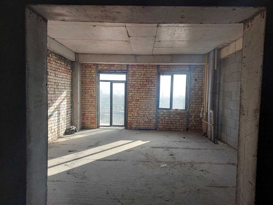 Срочно продается квартира готовая новостройка 53кв . Кадастр есть!!!