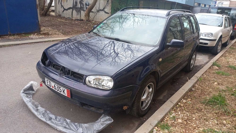 Фолксваген Голф 4  1.6