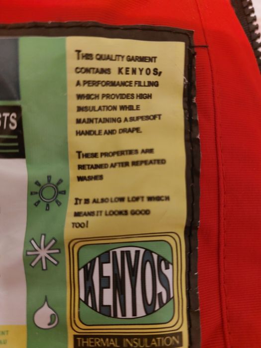 Geaca schi impermeabila si calitati termice foarte bune, mărimea S