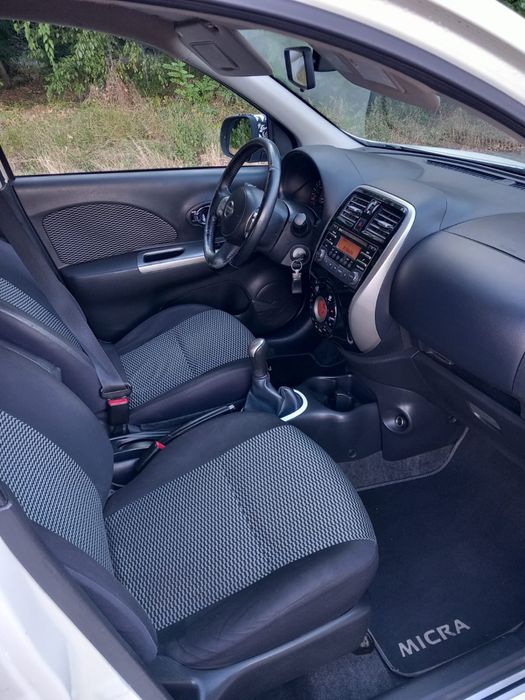Vand Nissan Micra / 1.2 benzina ,euro 5 / an 2015 / alb perla