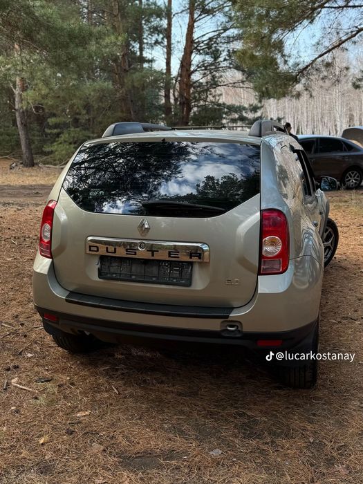 Продам рено дастер