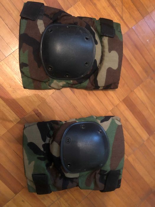 Наколенники . США.
