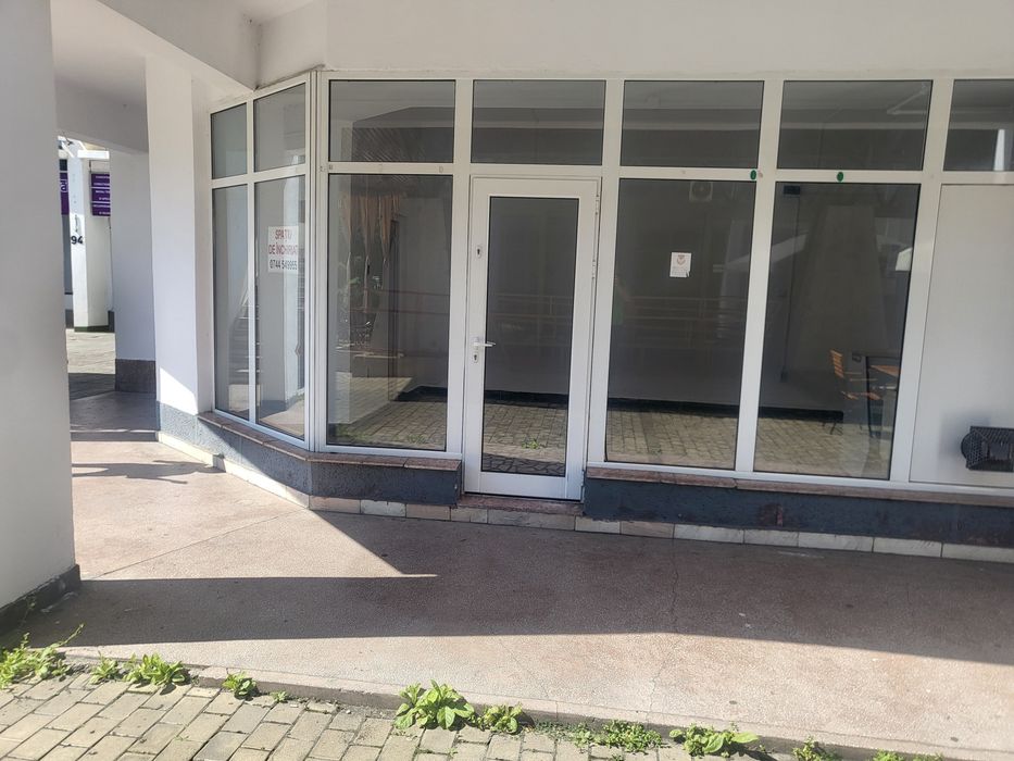 Spatiu comercial de închiriat