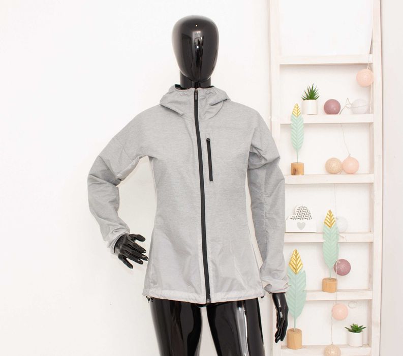 Adidas Terrex оригинално дамско яке сиво леко ветровка за бягане XS