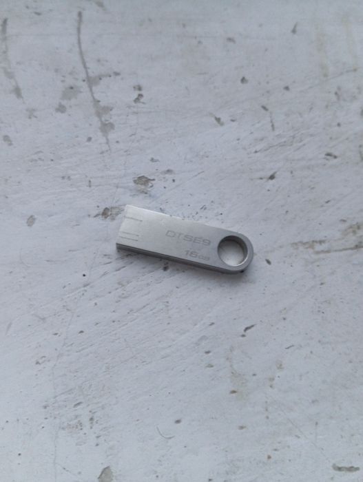 16 Гб флешка нет вируса