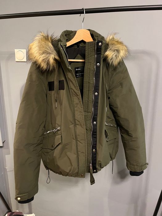 Дамско зимно яке Bershka