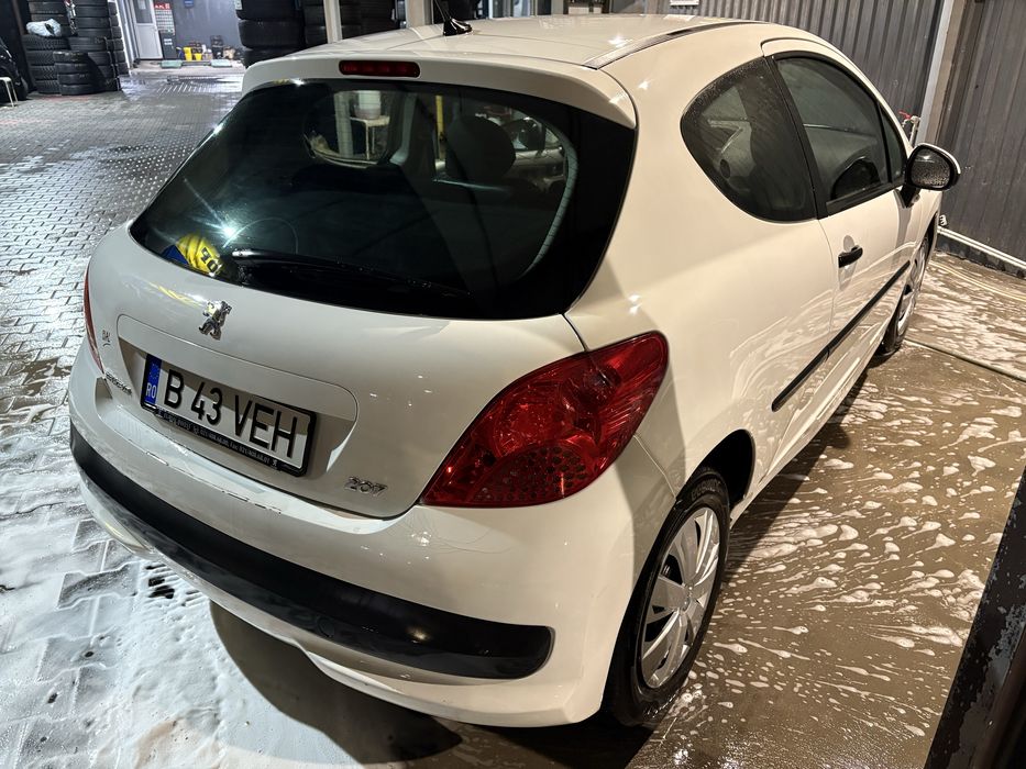 Peugeot 207 1,4hdi pret 999 euro