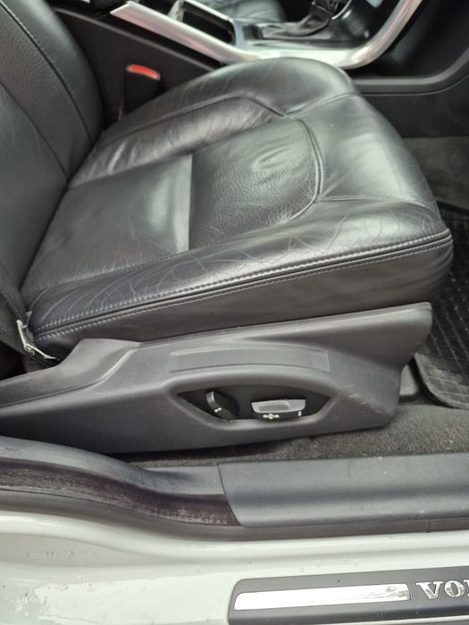 Volvo s80,2013,motor Volvo 2 litri.5500 euro. Negociabil