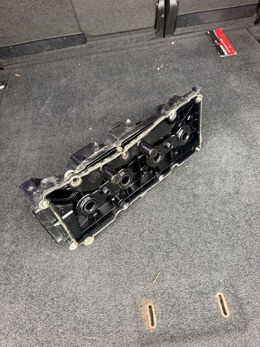 Оригинален капак на клапаните за VW Crafter MAN TGE 2.0 TDI VAG, комплект с капачка и гърловина