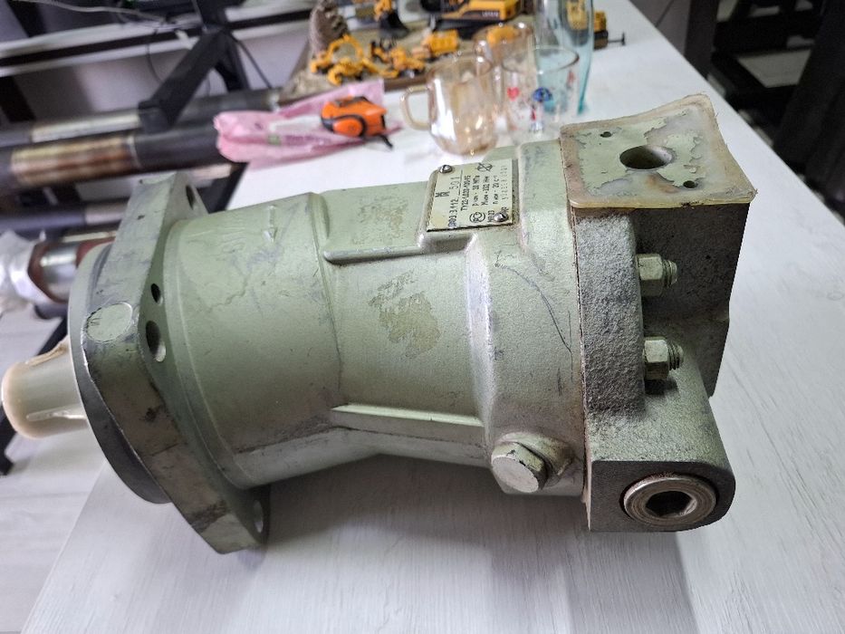 Гидромотор абсолютно новый заводской.