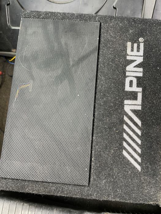 Subwoofer + statie incorporata Alpine