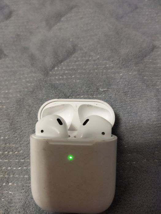Продам айрподсы наушники