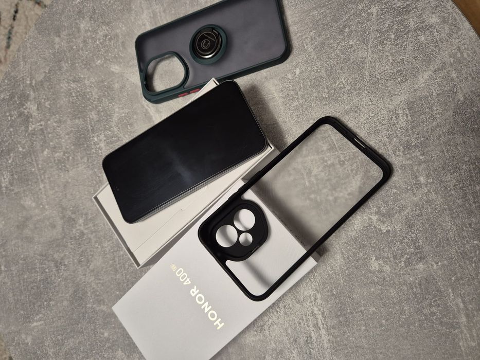 Honor 400 8GB RAM, 256 gb stocare